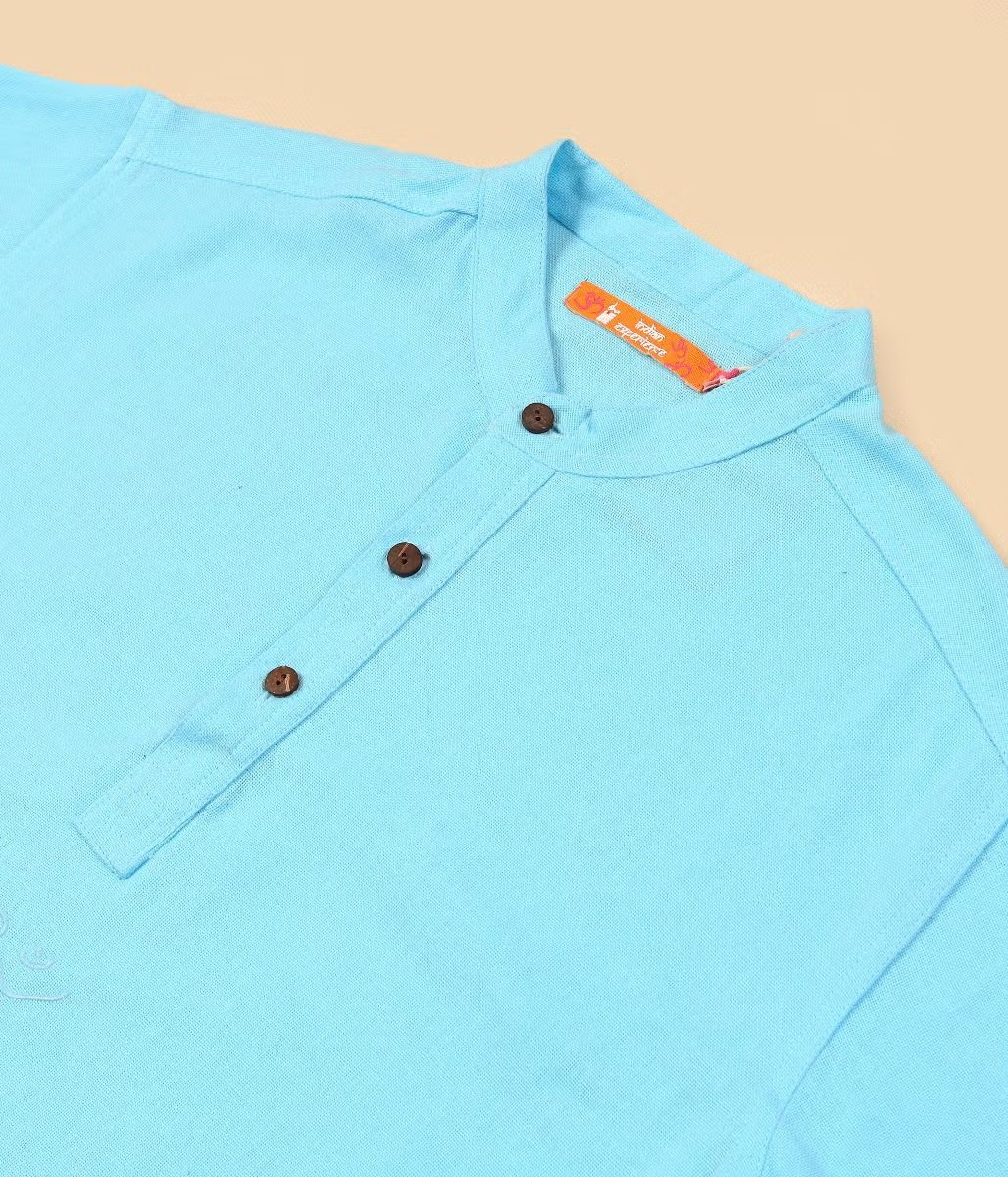Men’s 100% organic cotton kurta with embroidered (Sky) "Aum". Short sleeved short kurta. Relaxed fit. GOTS Certified - Image 5